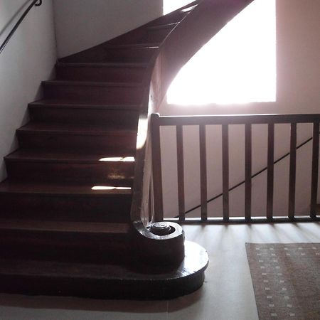 Bed and Breakfast Le Moulin De Poilly Экстерьер фото