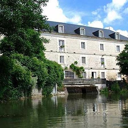 Bed and Breakfast Le Moulin De Poilly Экстерьер фото