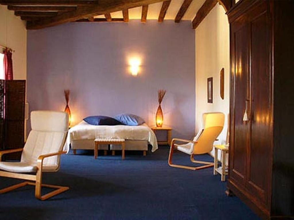 Bed and Breakfast Le Moulin De Poilly Экстерьер фото